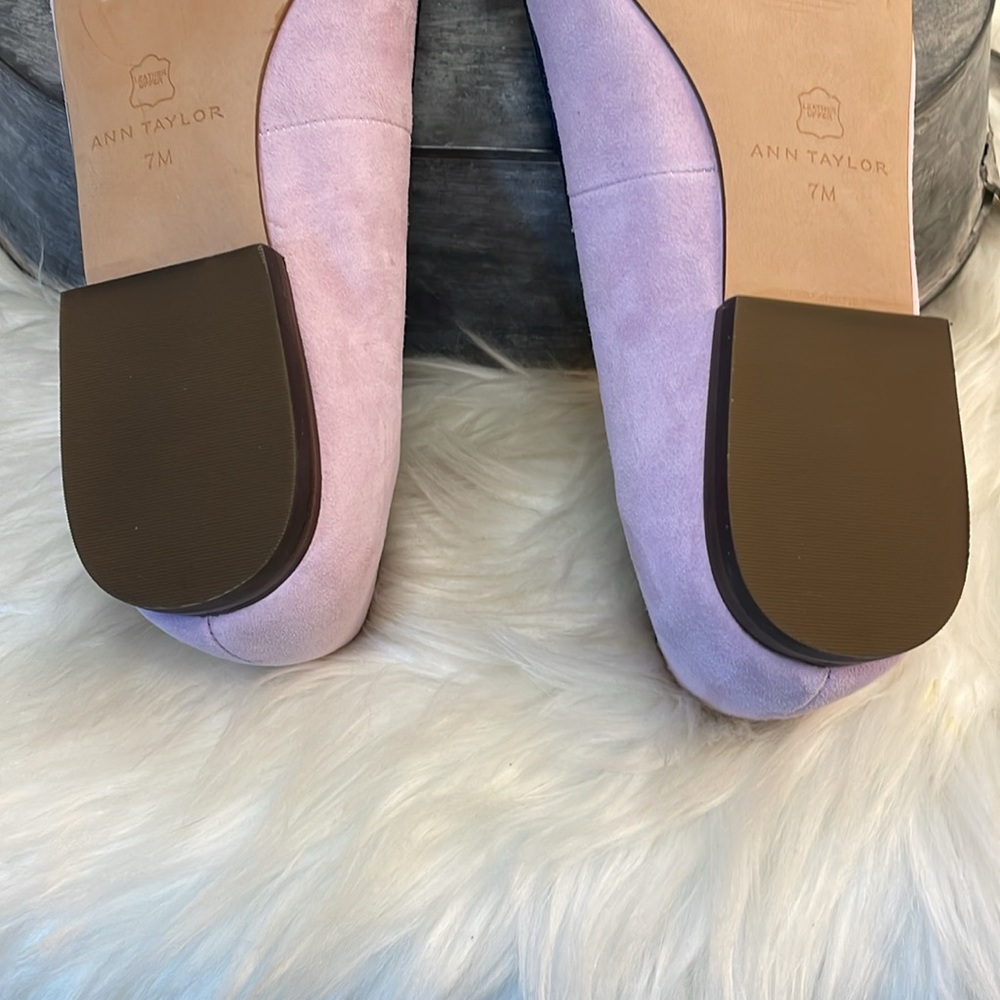 #0166 - NWOT Ann Taylor Suede Lavender Pointed Ziggy Flats with Bow Detail-7 - Picture 9 of 10